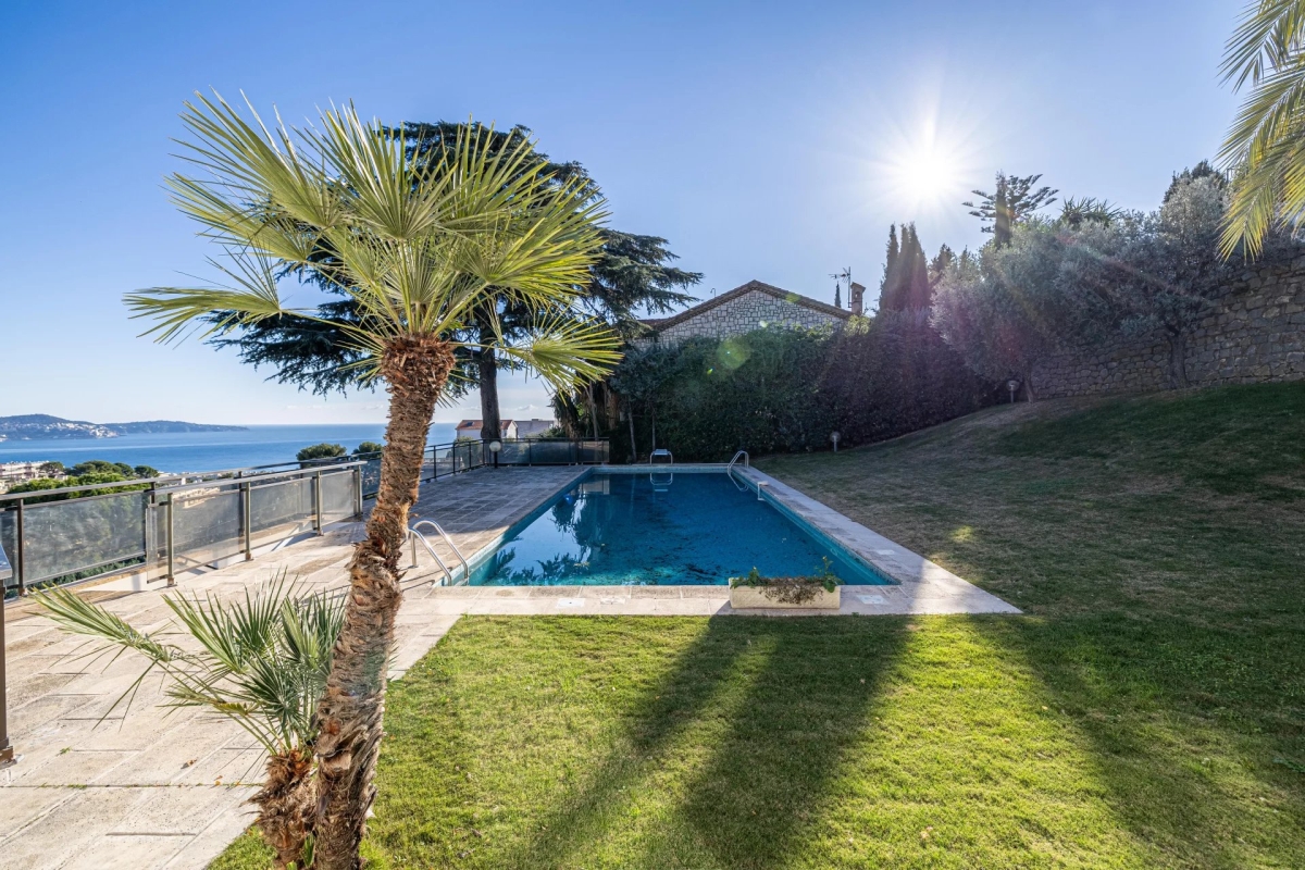Maison de luxe à vendre à Nice, 1 690 000 €, Photo 1