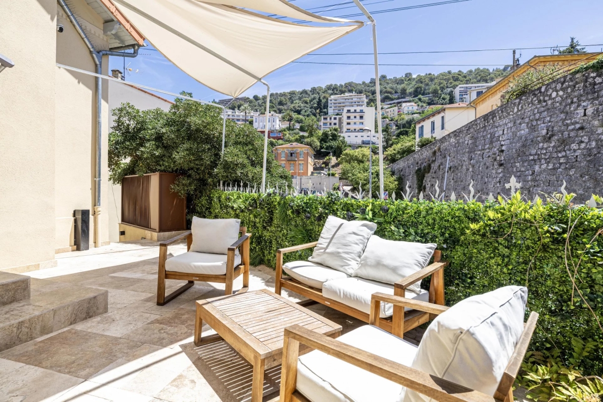 Maison de luxe à vendre à Nice, 590 000 €, Photo 1