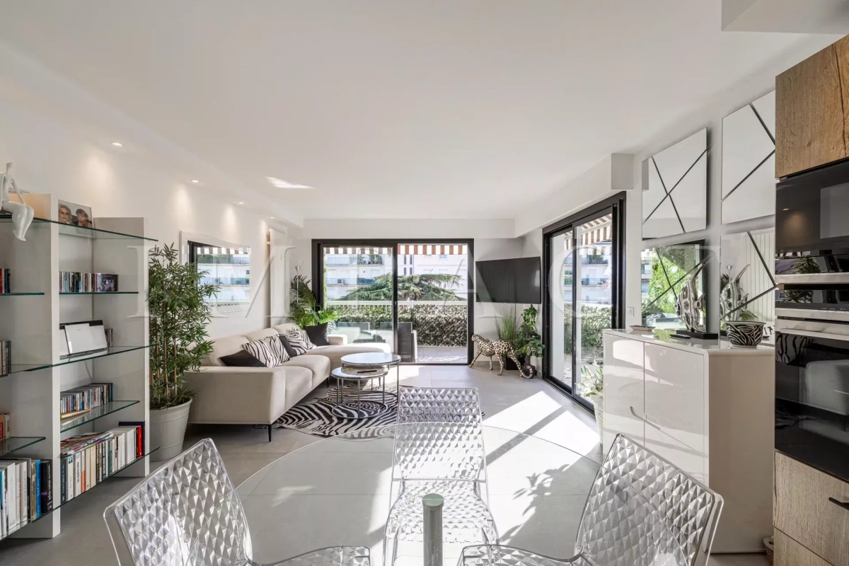 Luxury Apartment for sale in Cannes, 1 290 000 €, Photo 2