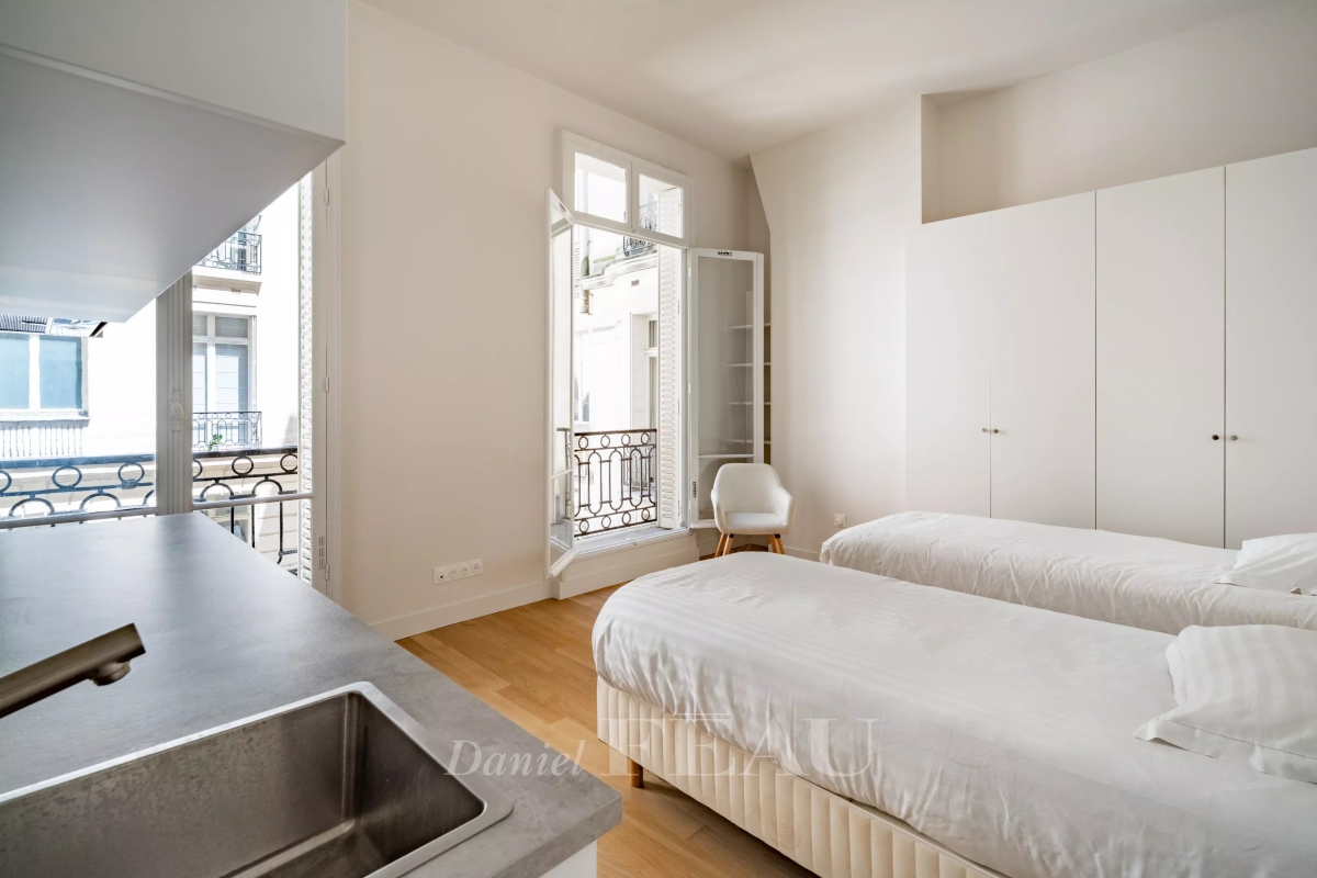 Appartement de luxe à vendre à Neuilly-sur-Seine, 270 000 €, Photo 2