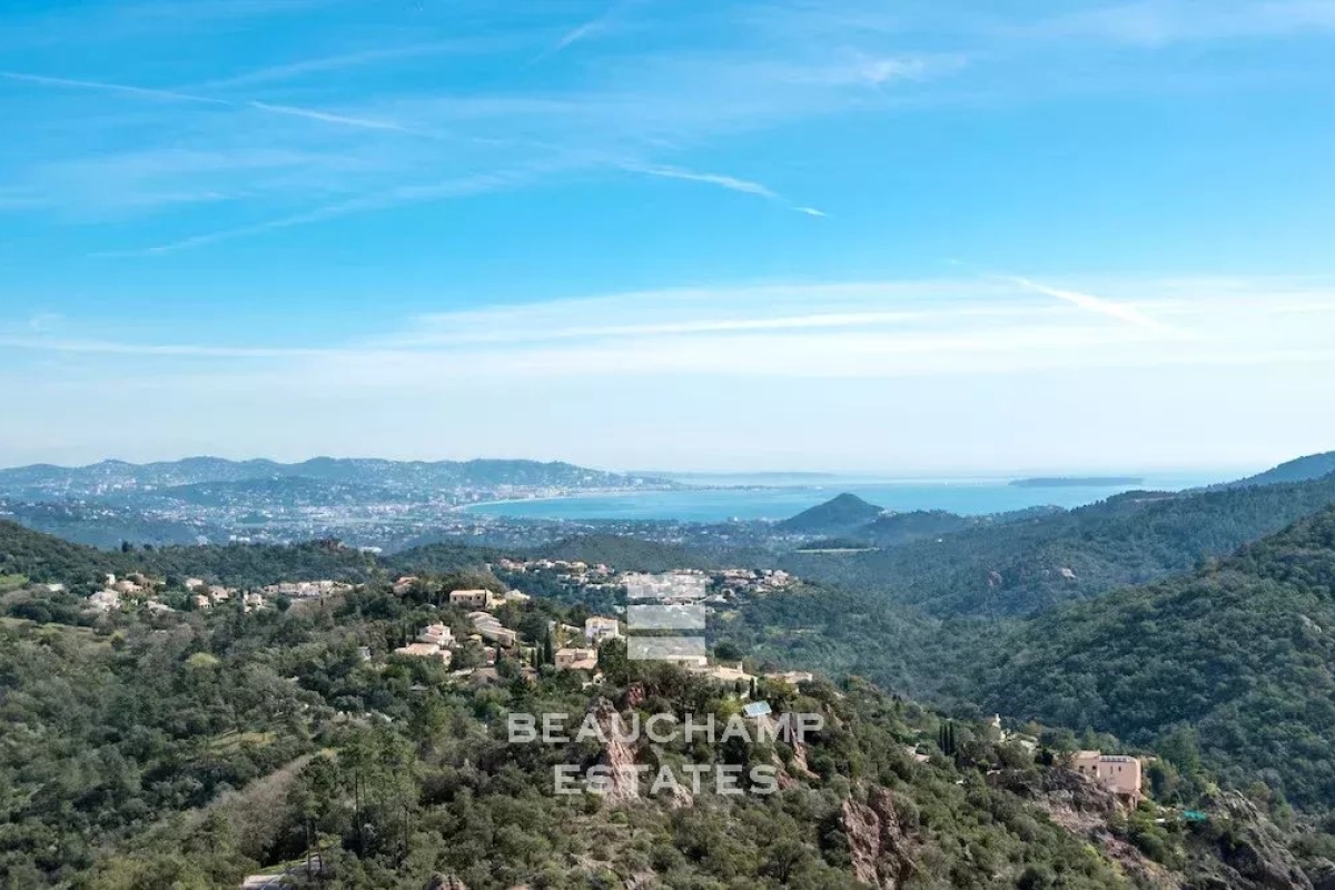 Maison de luxe à vendre à Les Adrets de l'Esterel, 2 150 000 €, Photo 2