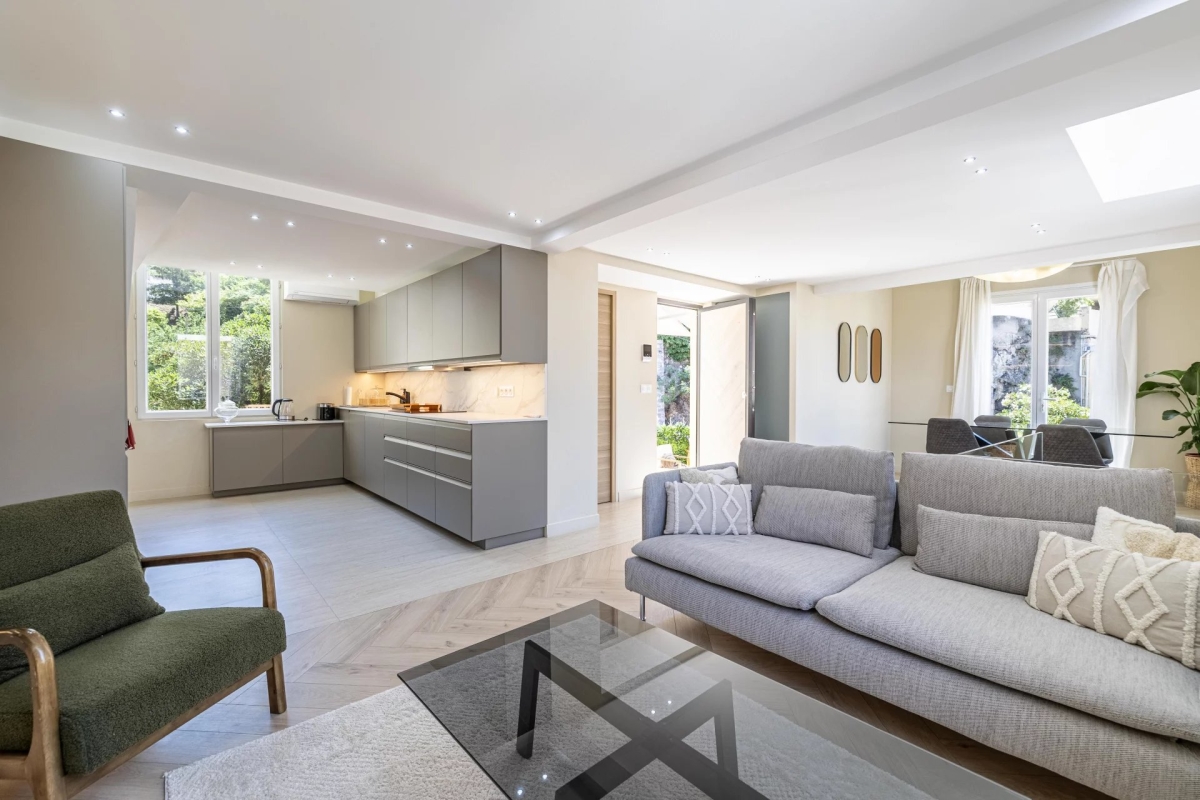 Maison de luxe à vendre à Nice, 590 000 €, Photo 3