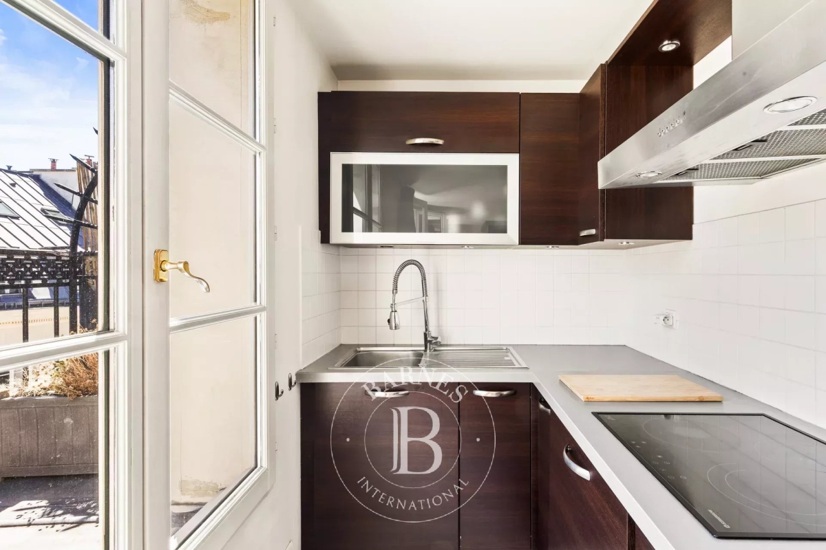 Luxury Apartment for sale in Paris 8ème, 580 000 €, Photo 4