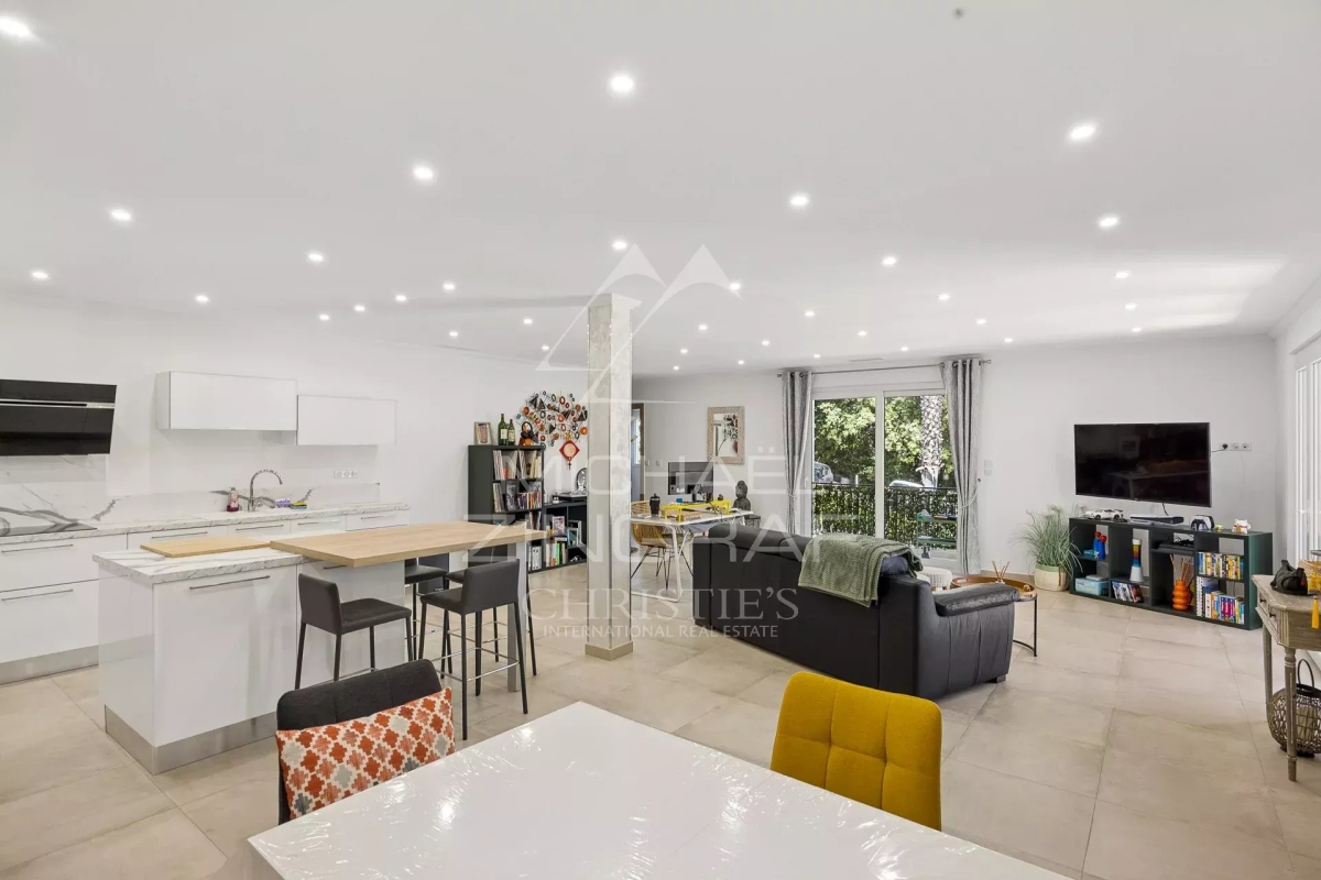 Maison de luxe à vendre à Cagnes-sur-Mer, 1 470 000 €, Photo 6