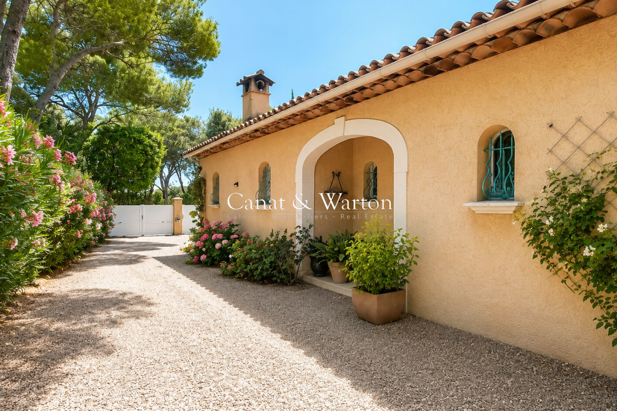 Maison de luxe à vendre à Saint-Raphaël, 1 290 000 €, Photo 1