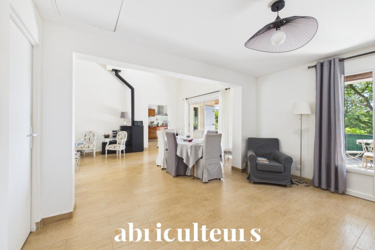 Luxury House for sale in Lauris, 595 000 €, Photo 5