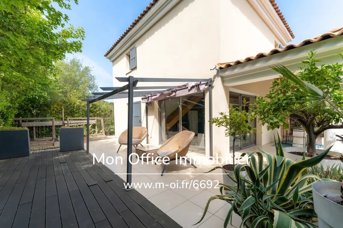 Luxury House for sale in Aix-en-Provence, 725 000 €, Photo 5