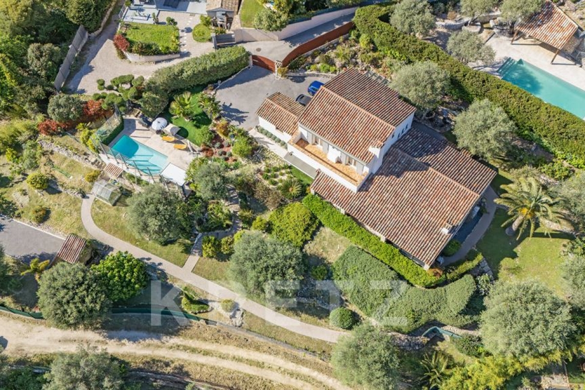 Maison de luxe à vendre à Mougins, 1 590 000 €, Photo 1