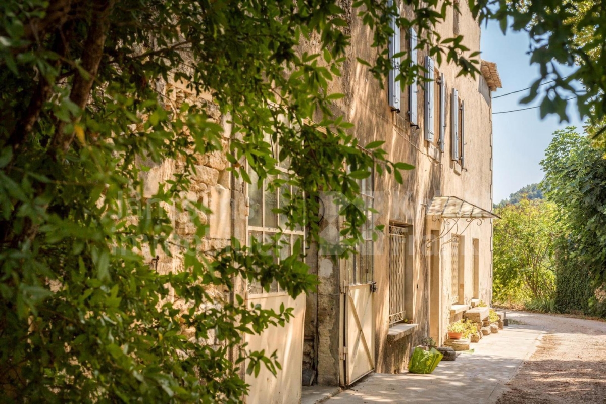 Luxury House for sale in Ménerbes, 900 000 €, Photo 1