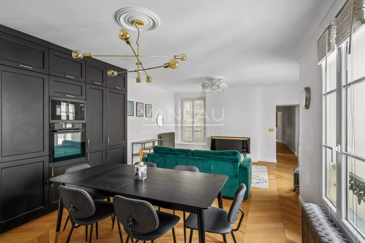 Appartement de luxe à vendre à Paris 6ème, 985 000 €, Photo 3