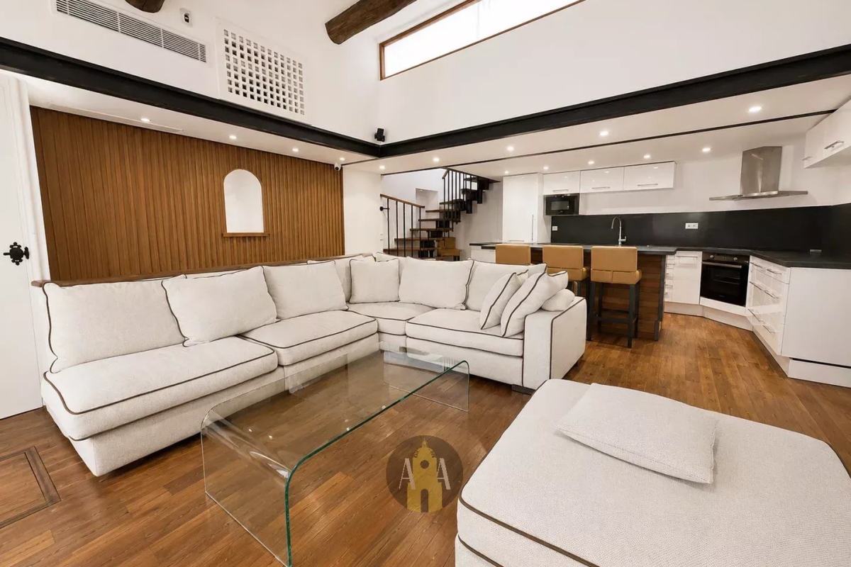 Luxury Apartment for sale in Saint-Tropez, 2 100 000 €, Photo 3