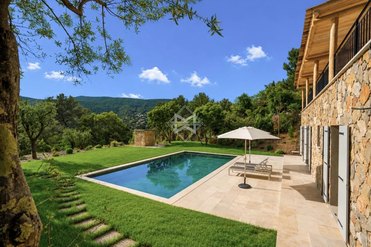 Luxury House for sale in La Croix-Valmer, 2 390 000 €, Photo 3