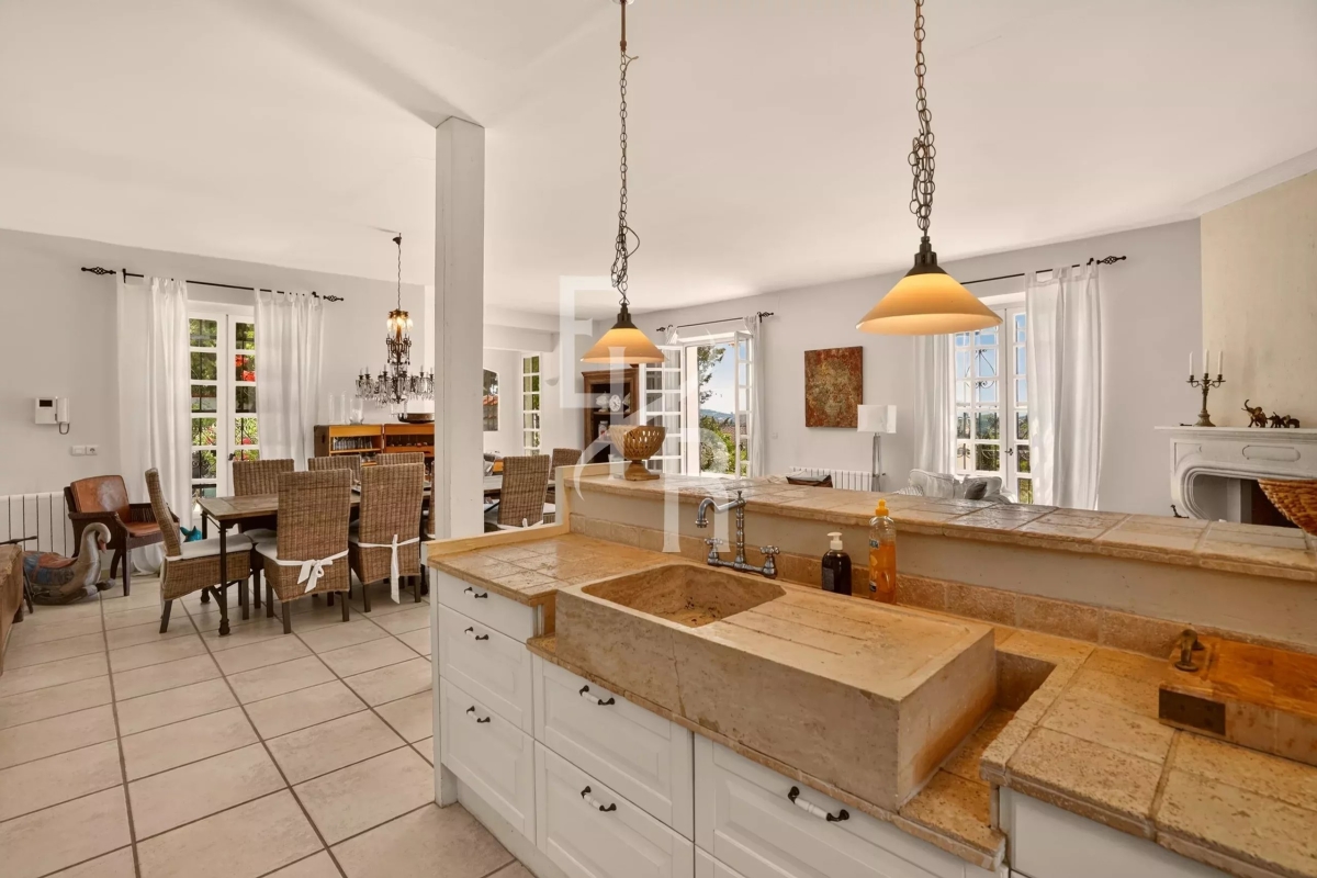 Maison de luxe à vendre à Mougins, 1 790 000 €, Photo 4