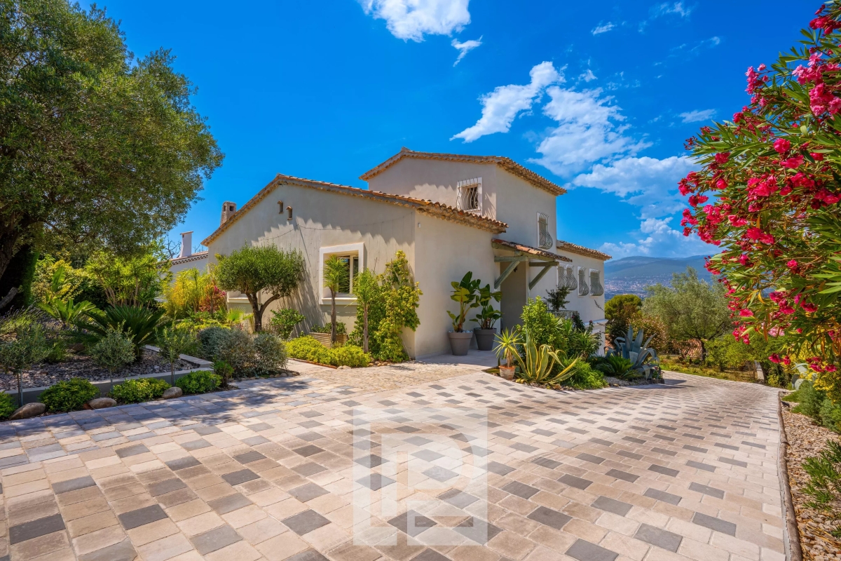 Luxury House for sale in Mougins, 1 830 000 €, Photo 5