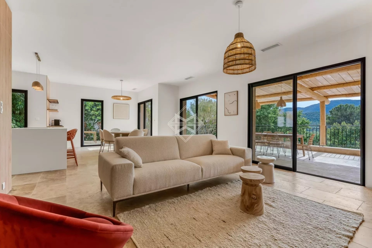 Luxury House for sale in La Croix-Valmer, 2 390 000 €, Photo 5