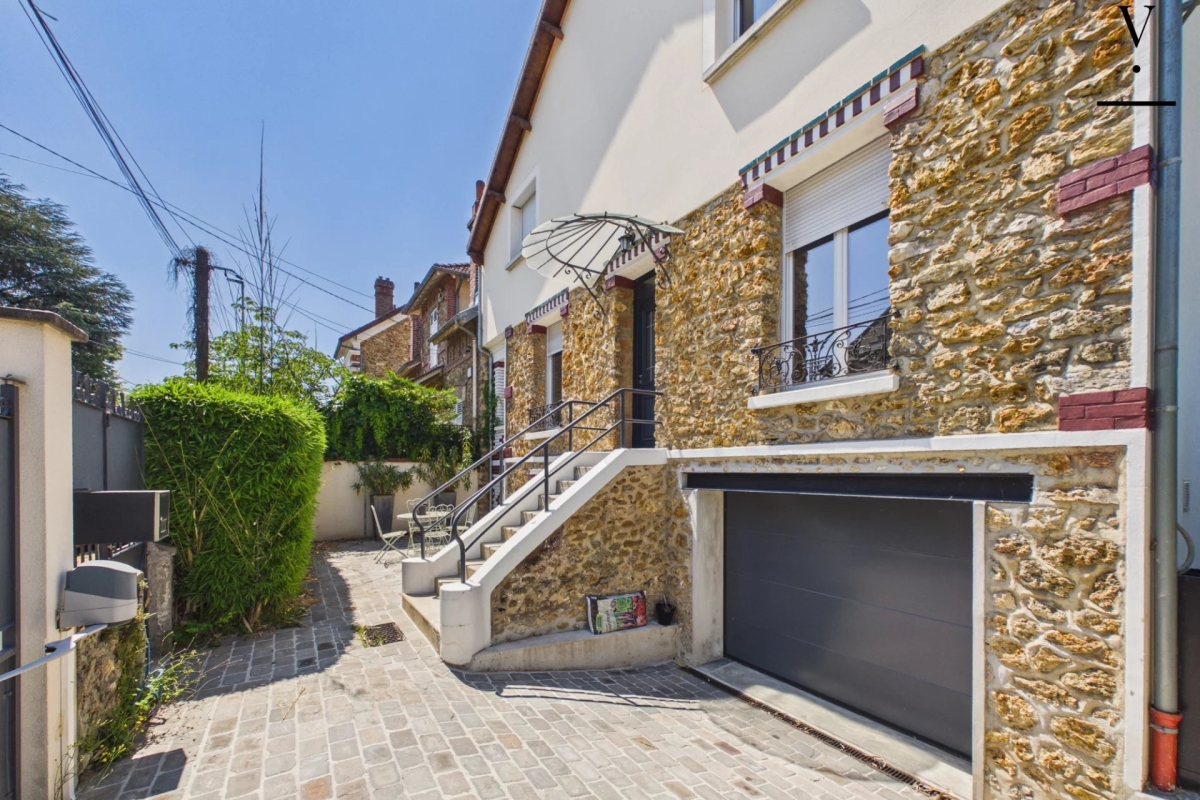 Maison de luxe à vendre à Vaires-sur-Marne, 745 000 €, Photo 1