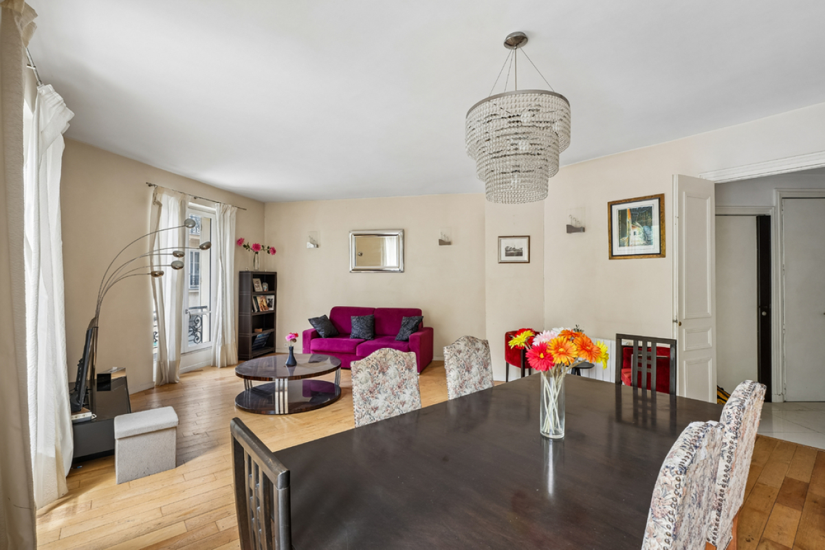 Luxury Apartment for sale in Paris 8ème, 1 350 000 €, Photo 4
