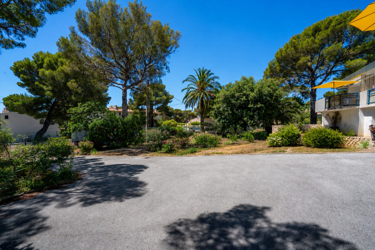 Luxury Apartment for sale in Roquebrune-sur-Argens, 825 000 €, Photo 7