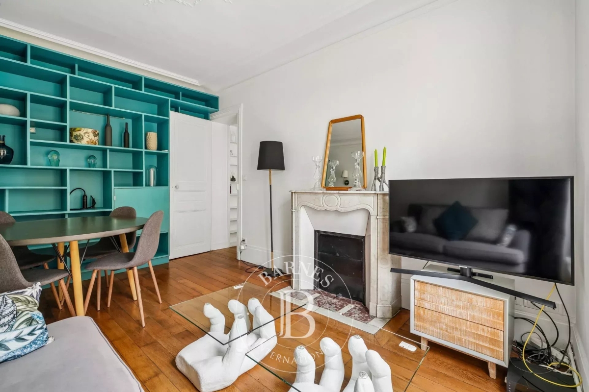 Luxury Apartment for sale in Paris 11ème, 460 000 €, Photo 1