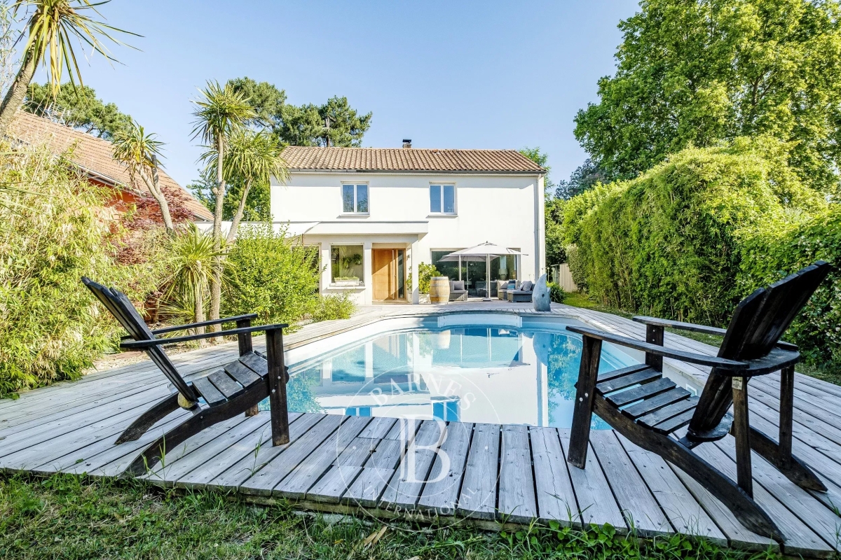 Maison de luxe à vendre à Pessac, 899 000 €, Photo 1