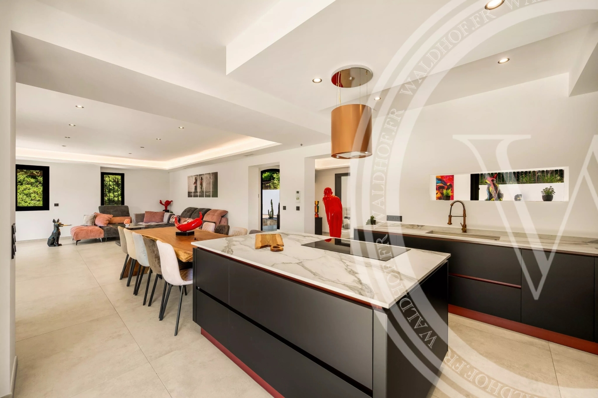 Luxury House for sale in Roquefort-les-Pins, 1 990 000 €, Photo 4