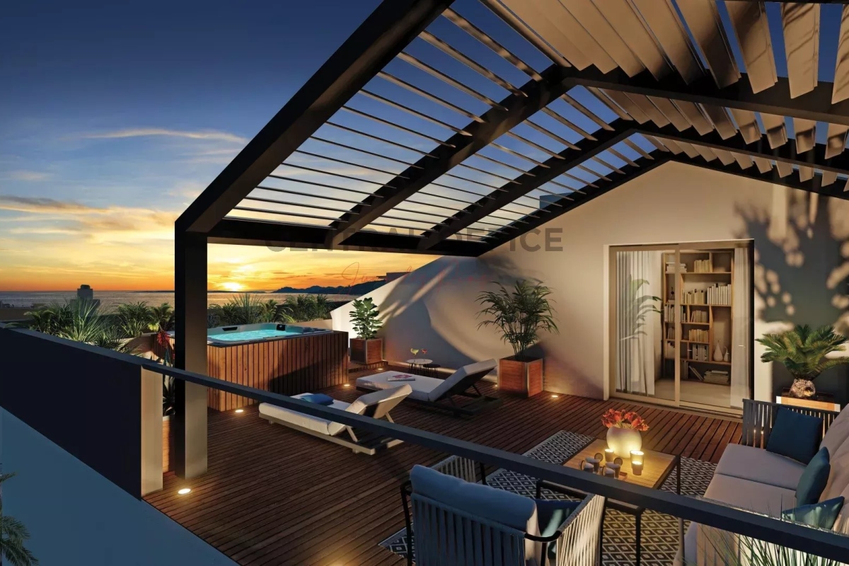 Luxury Apartment for sale in Juan-les-Pins, 1 591 000 €, Photo 1