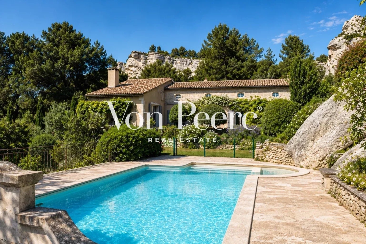 Maison de luxe à vendre à Les Baux-de-Provence, 2 730 000 €, Photo 1