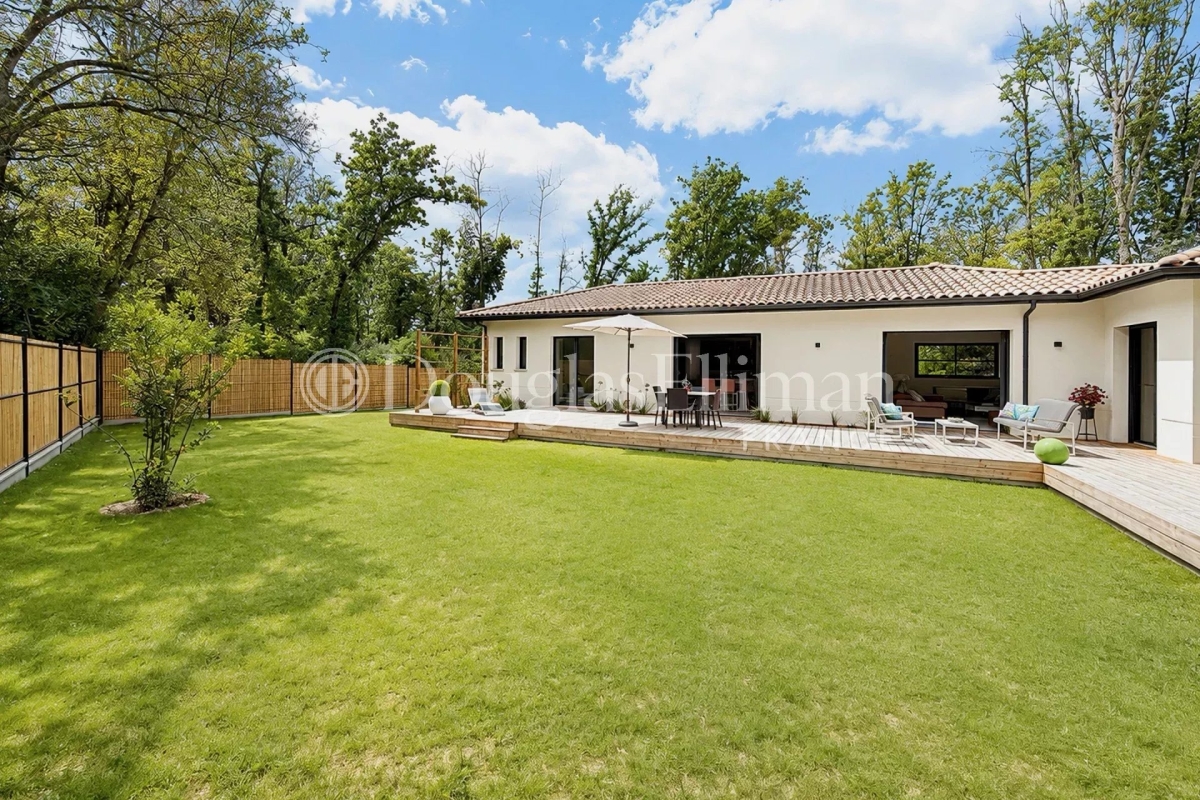 Luxury House for sale in Bouliac, 995 000 €, Photo 1