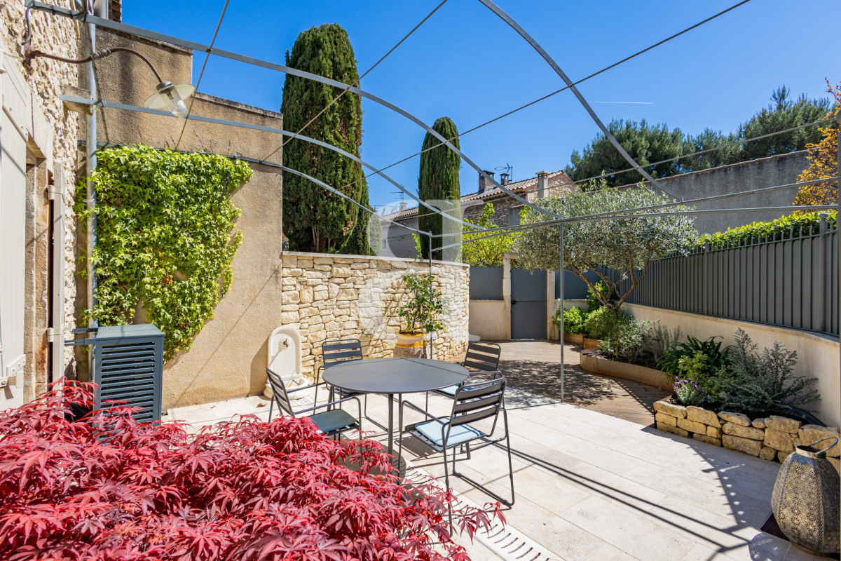 Maison de luxe à vendre à Saint-Rémy-de-Provence, 600 000 €, Photo 2