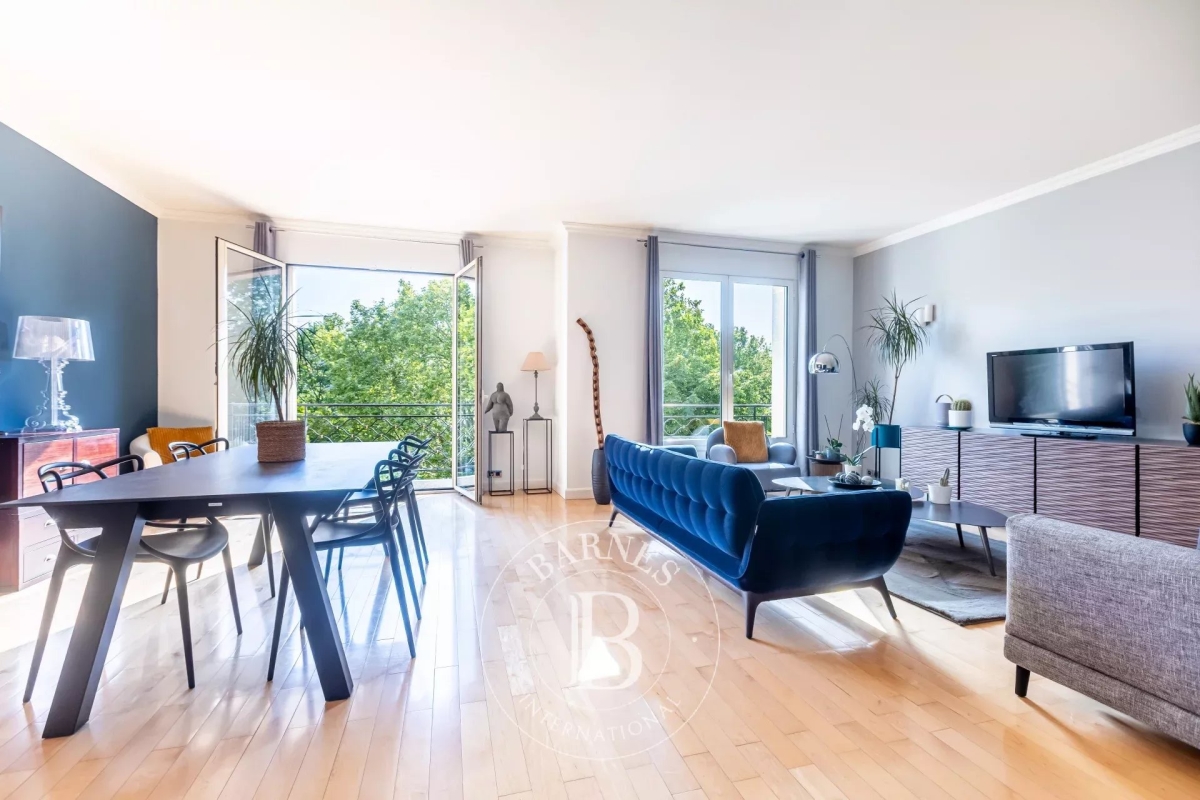 Luxury Apartment for sale in Neuilly-sur-Seine, 1 583 000 €, Photo 2