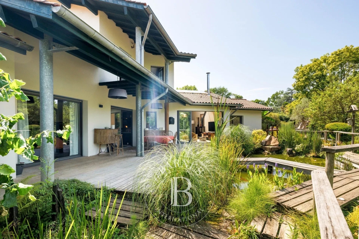Luxury House for sale in Bassussarry, 1 630 000 €, Photo 2