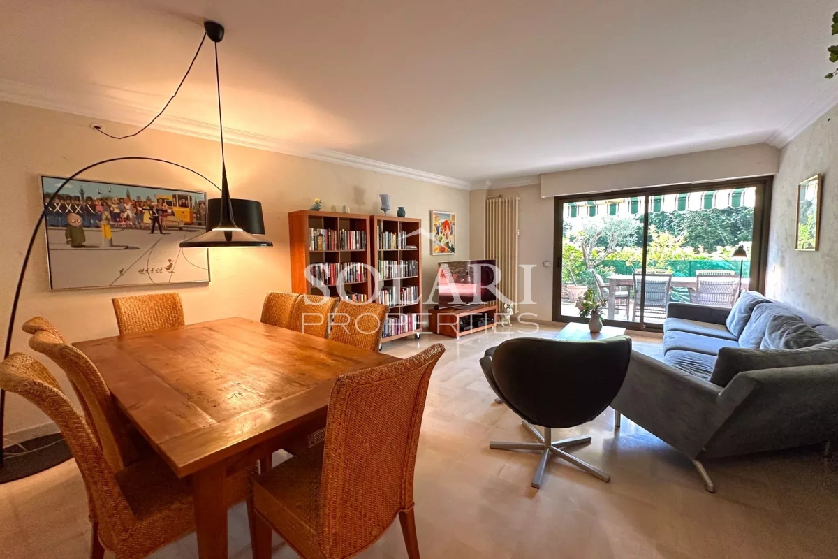 Appartement de luxe à vendre à Mandelieu-la-Napoule, 475 000 €, Photo 2