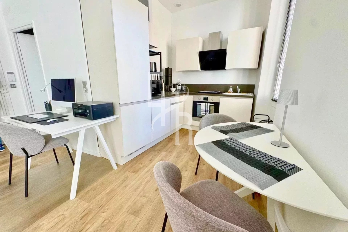 Luxury Apartment for sale in Cannes, 399 000 €, Photo 3