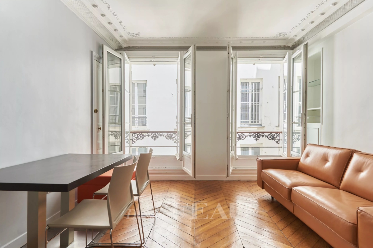 Appartement de luxe à vendre à Paris 1er, 735 000 €, Photo 3