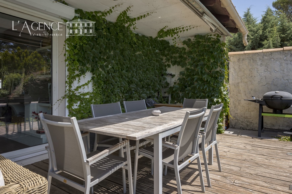 Maison de luxe à vendre à Aix-en-Provence, 785 000 €, Photo 3