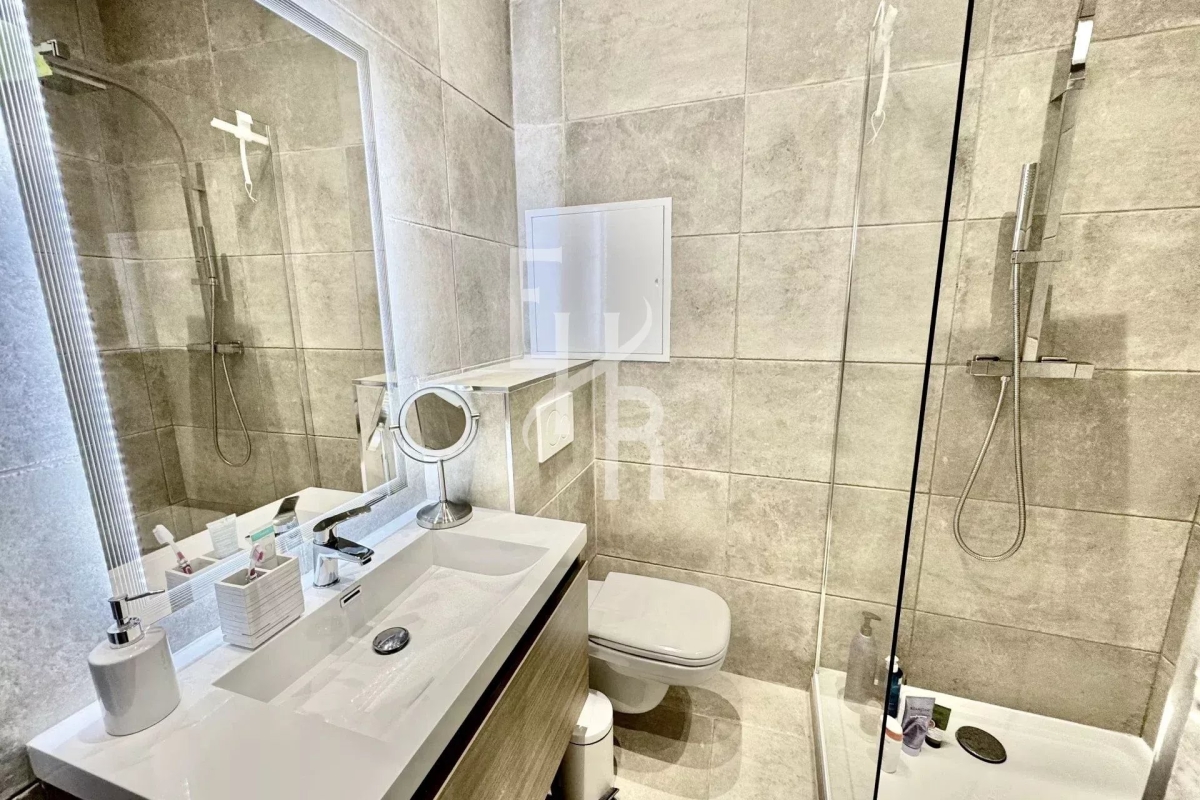 Luxury Apartment for sale in Cannes, 399 000 €, Photo 4
