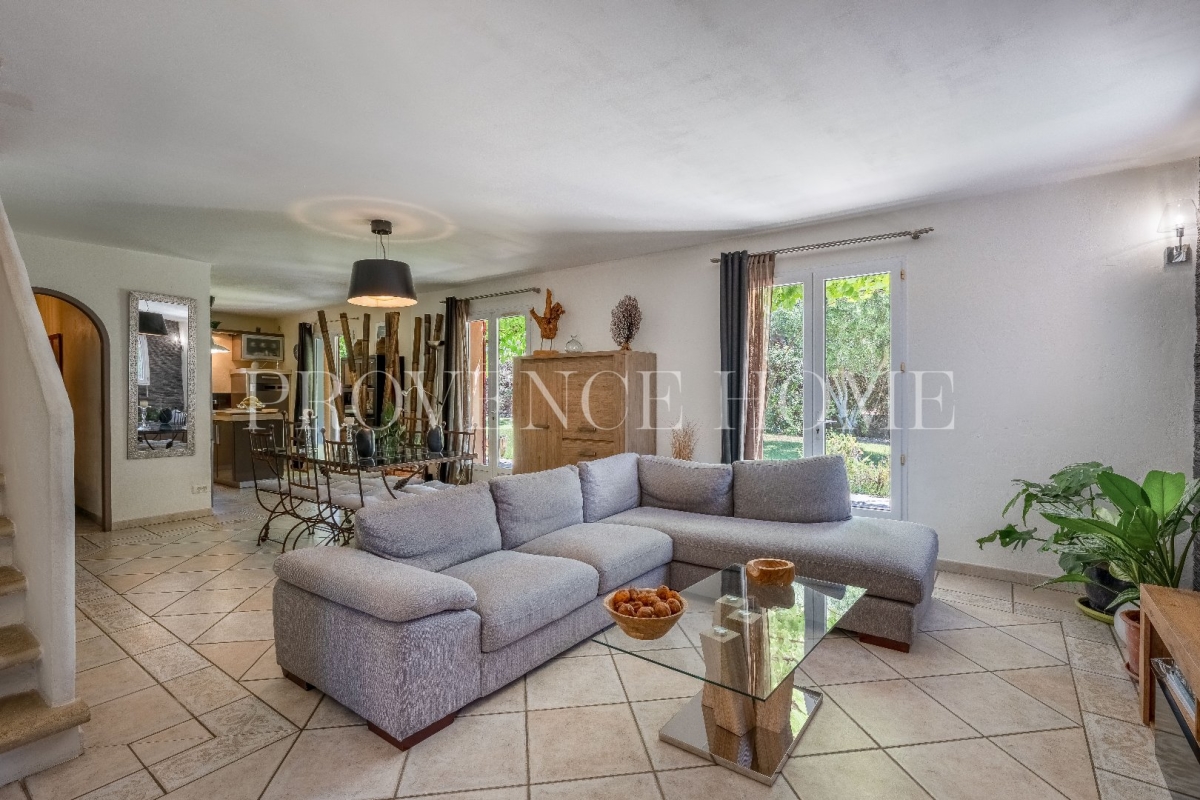 Maison de luxe à vendre à Maubec, 550 000 €, Photo 4