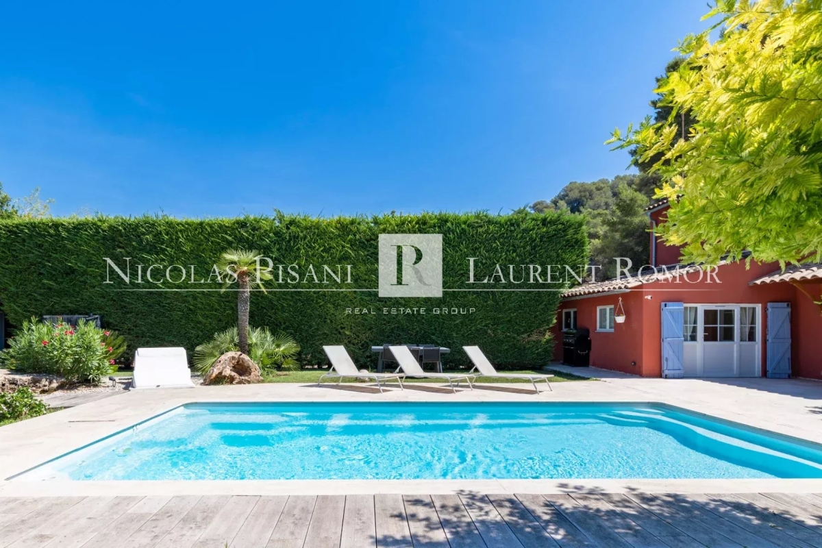 Luxury House for sale in Colomars, 750 000 €, Photo 1