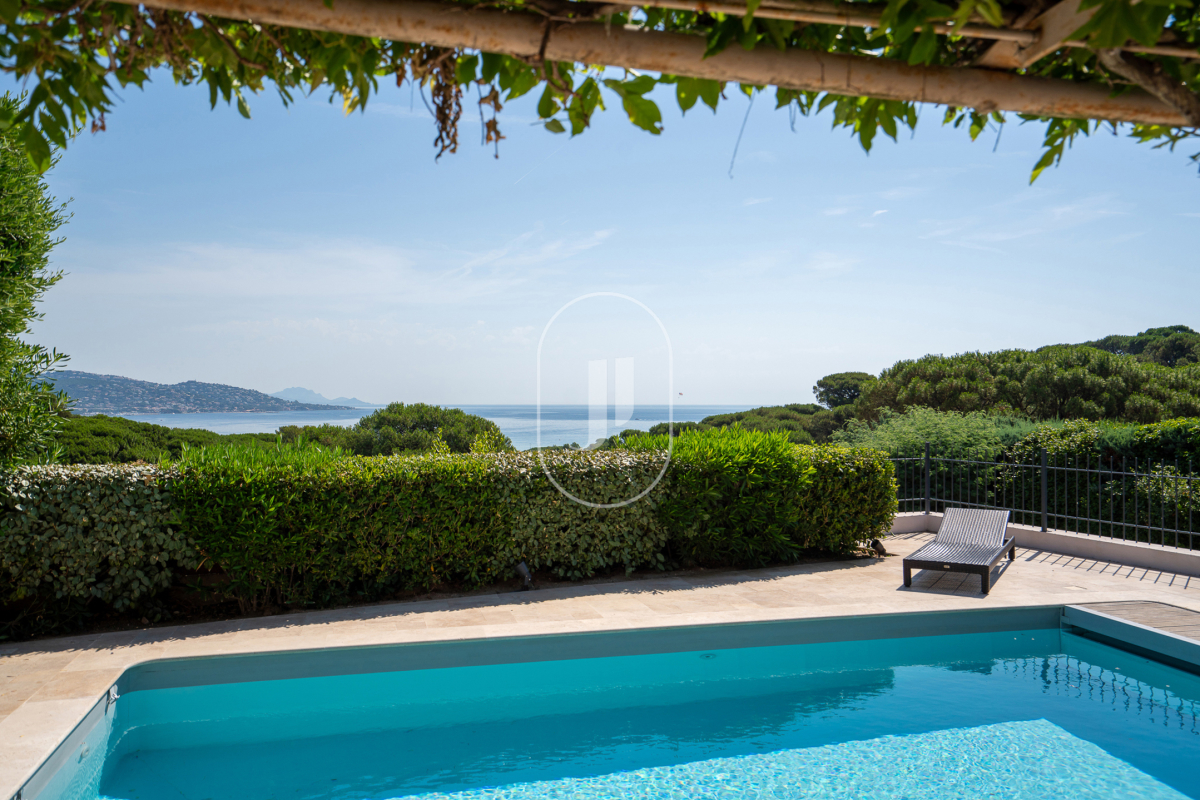 Maison de luxe à vendre à Sainte-Maxime, 2 290 000 €, Photo 1