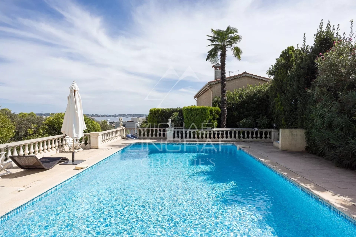 Appartement de luxe à vendre à Le Golfe Juan, 859 000 €, Photo 2