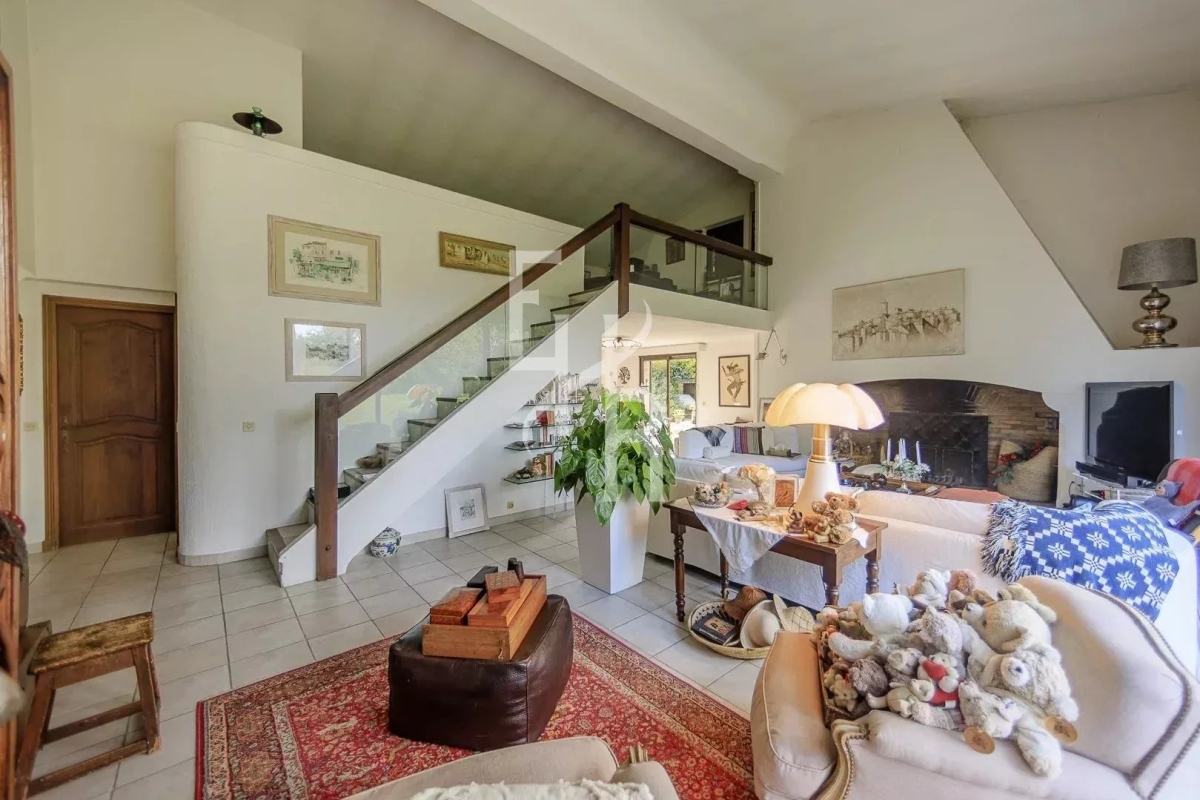 Luxury House for sale in Mougins, 1 690 000 €, Photo 3