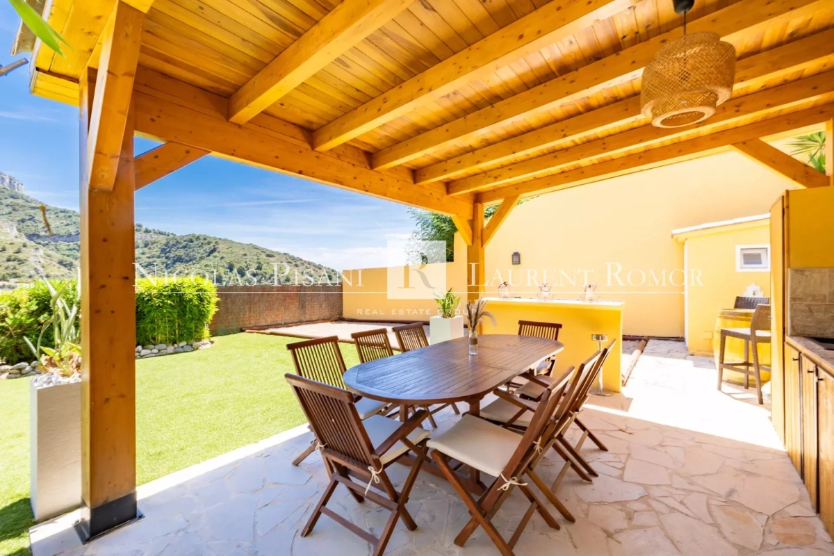 Luxury House for sale in Èze, 2 500 000 €, Photo 6