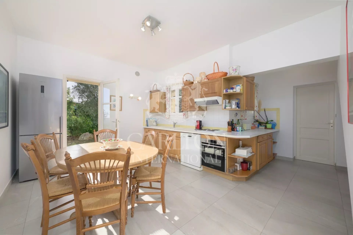 Luxury House for sale in Valbonne, 2 300 000 €, Photo 7