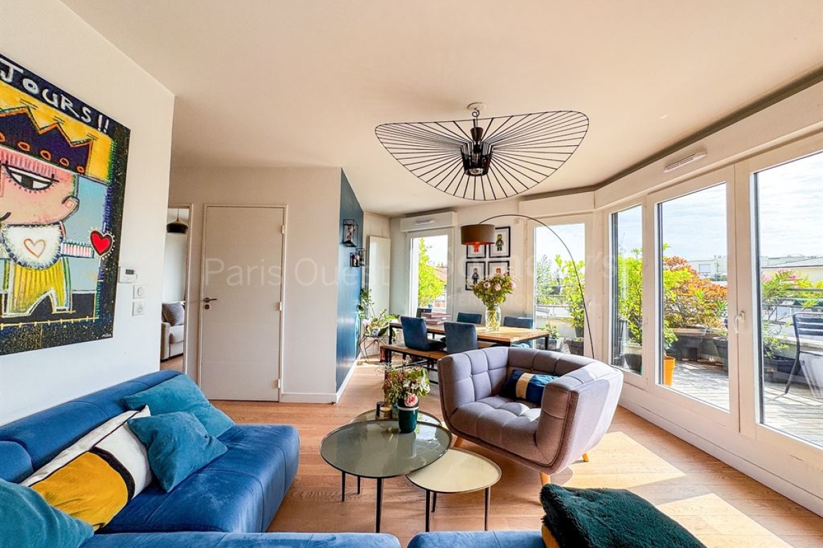 Luxury Apartment for sale in Issy-les-Moulineaux, 800 000 €, Photo 1