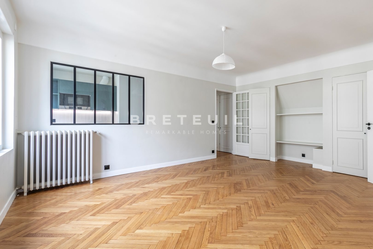 Appartement de luxe à vendre à Paris 7ème, 940 000 €, Photo 1