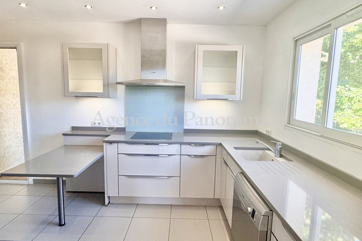 Maison de luxe à vendre à Le Tignet, 550 000 €, Photo 2