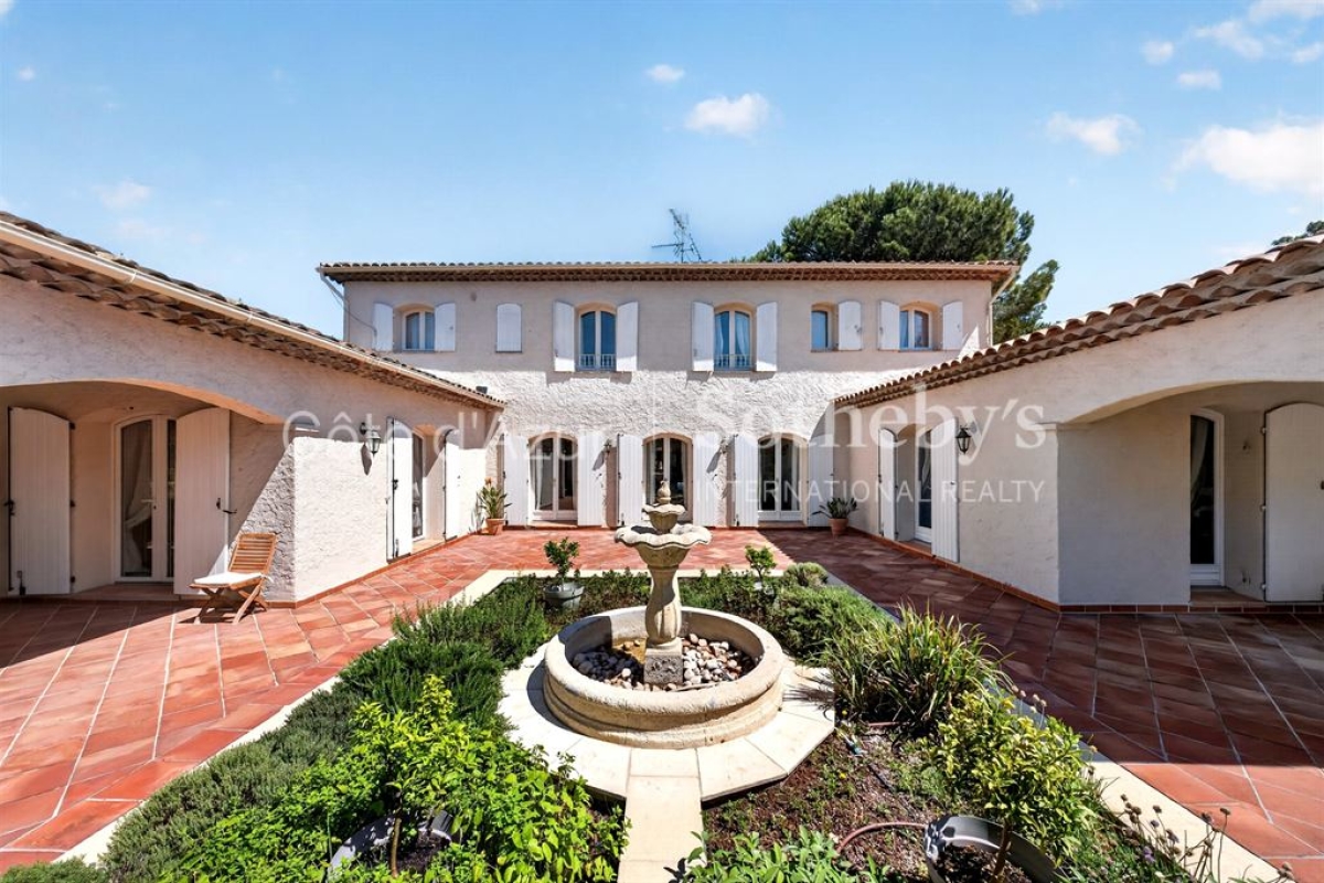 Maison de luxe à vendre à Mouans-Sartoux, 2 290 000 €, Photo 2
