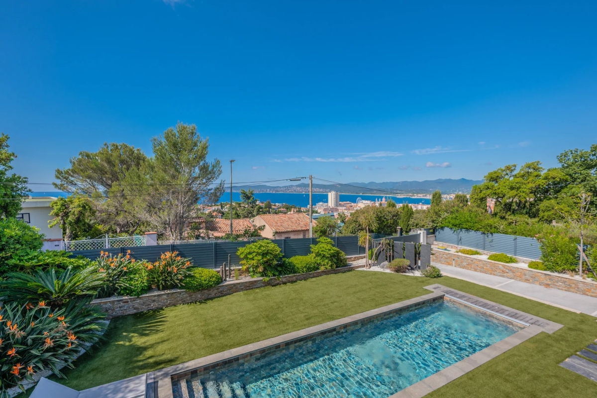 Maison de luxe à vendre à Saint-Raphaël, 2 780 000 €, Photo 2