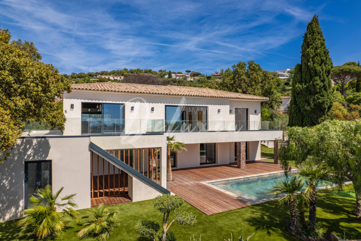 Luxury House for sale in Roquebrune-sur-Argens, 2 490 000 €, Photo 1