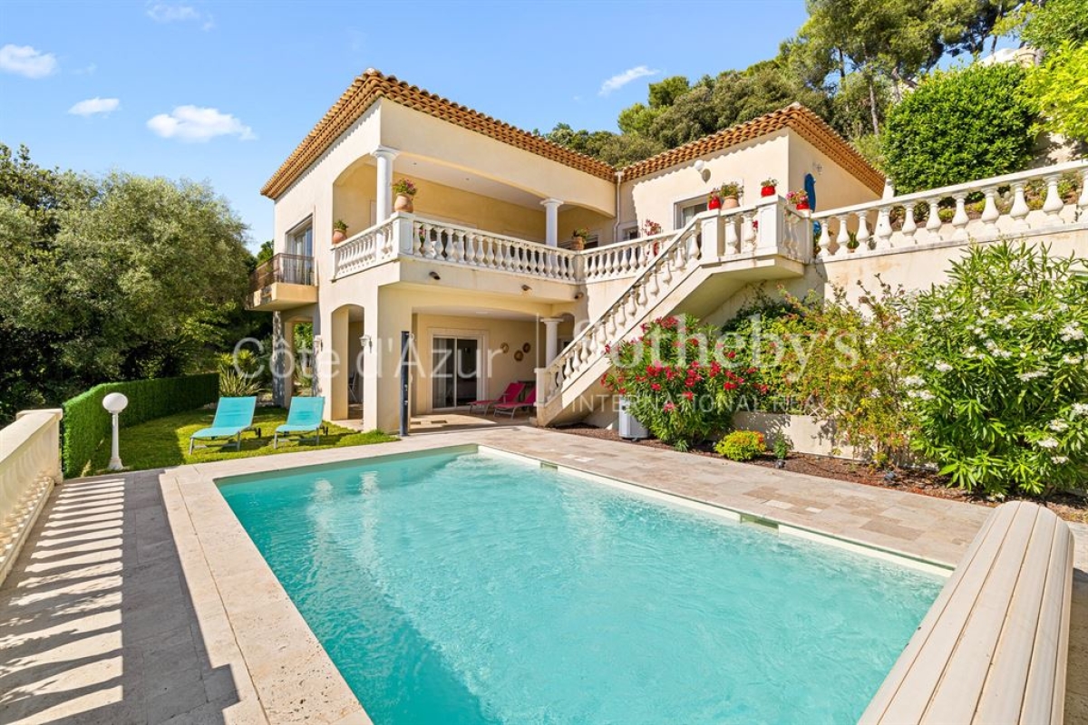 Maison de luxe à vendre à Cagnes-sur-Mer, 1 190 000 €, Photo 1